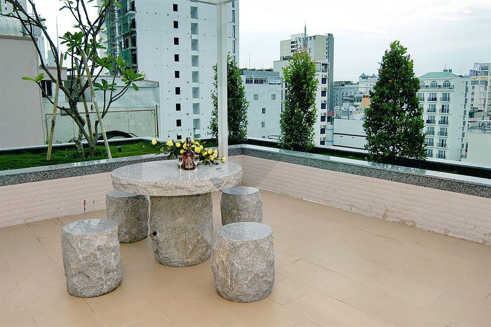 Nam Hung Hotel Нячанг Екстер'єр фото